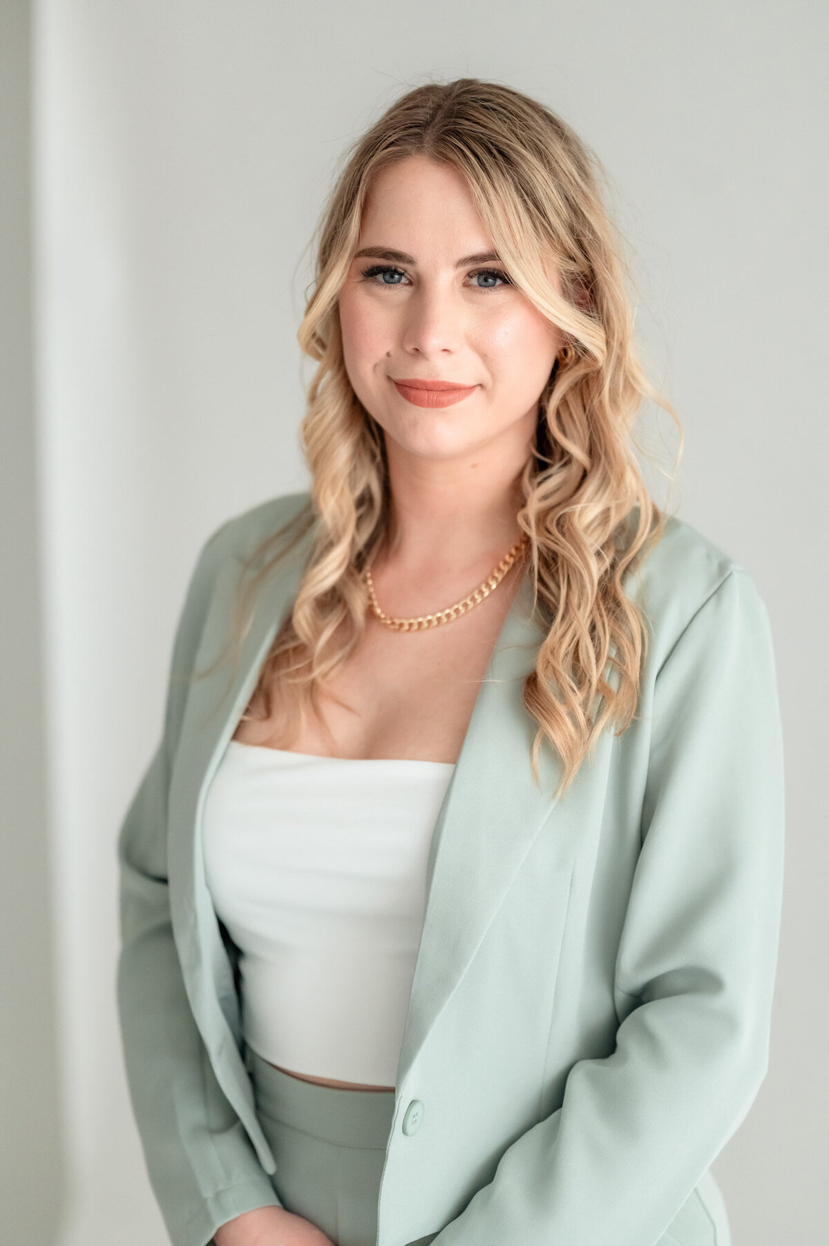 glowhemian-esthetics-branding-portraits-beauty-studio-jacksonville