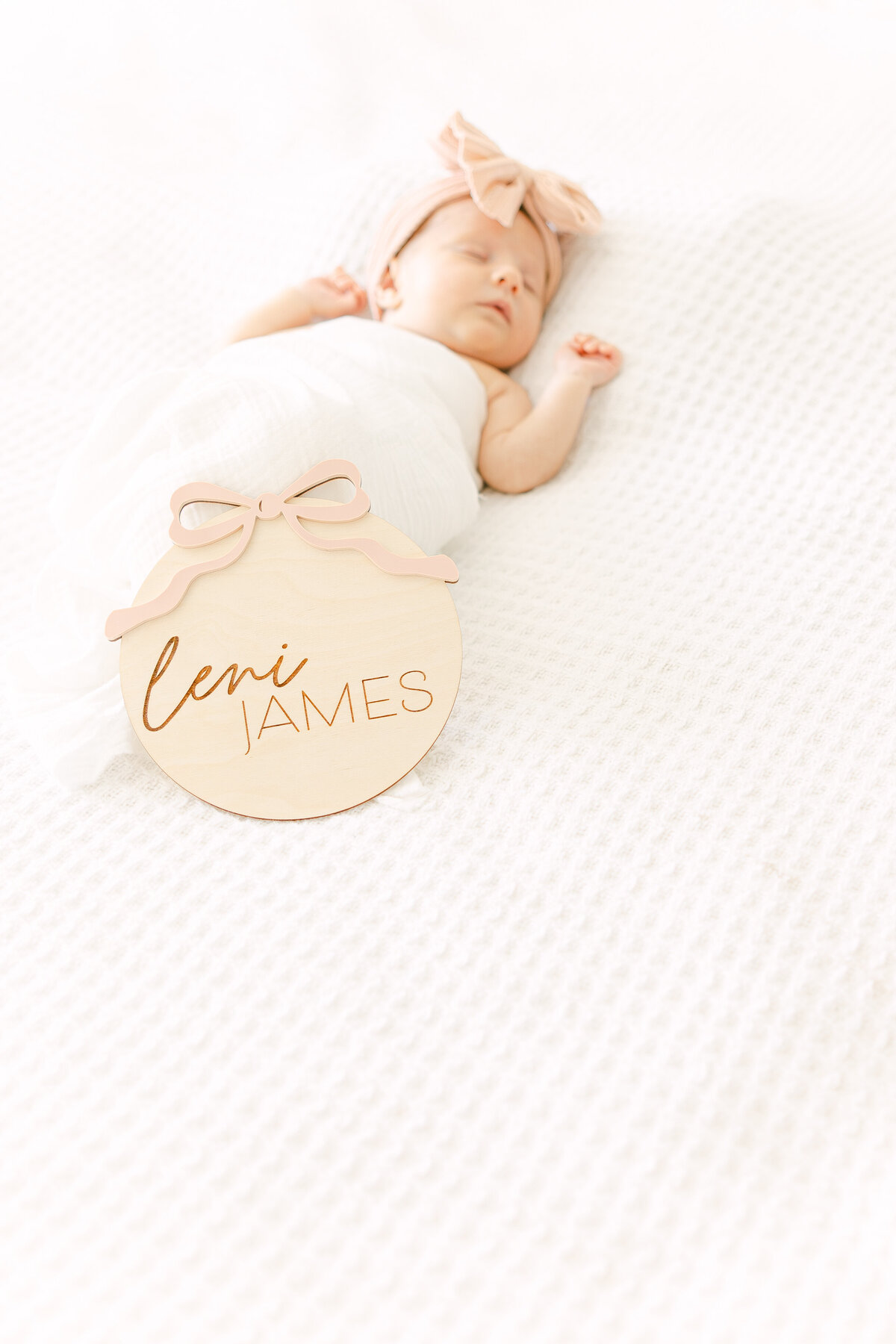 family lifestyle newborn photography