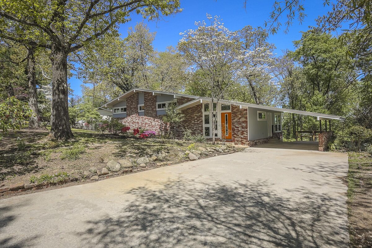 4524 Cloverdale HR-1