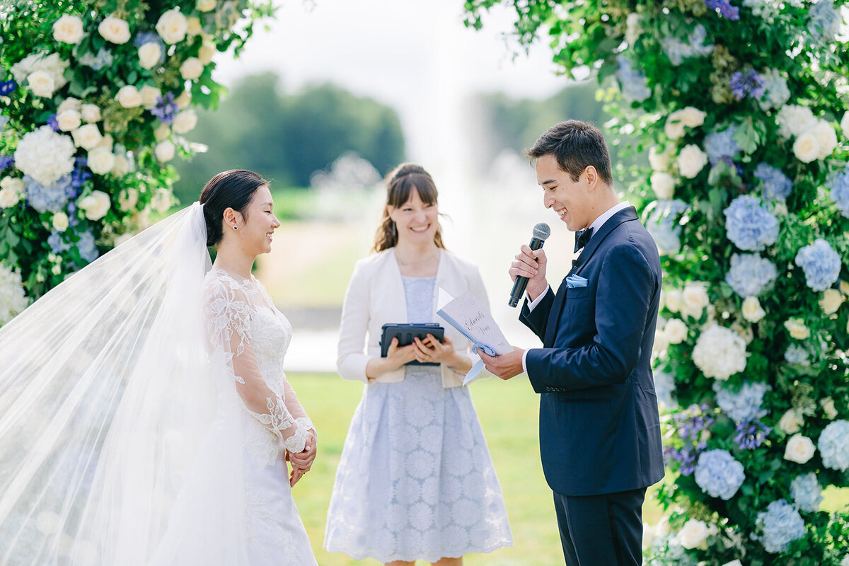 MorganeBallPhotography-Wedding-ZoeEdward-08-ChateauChamplatreux-Ceremony-323-9633