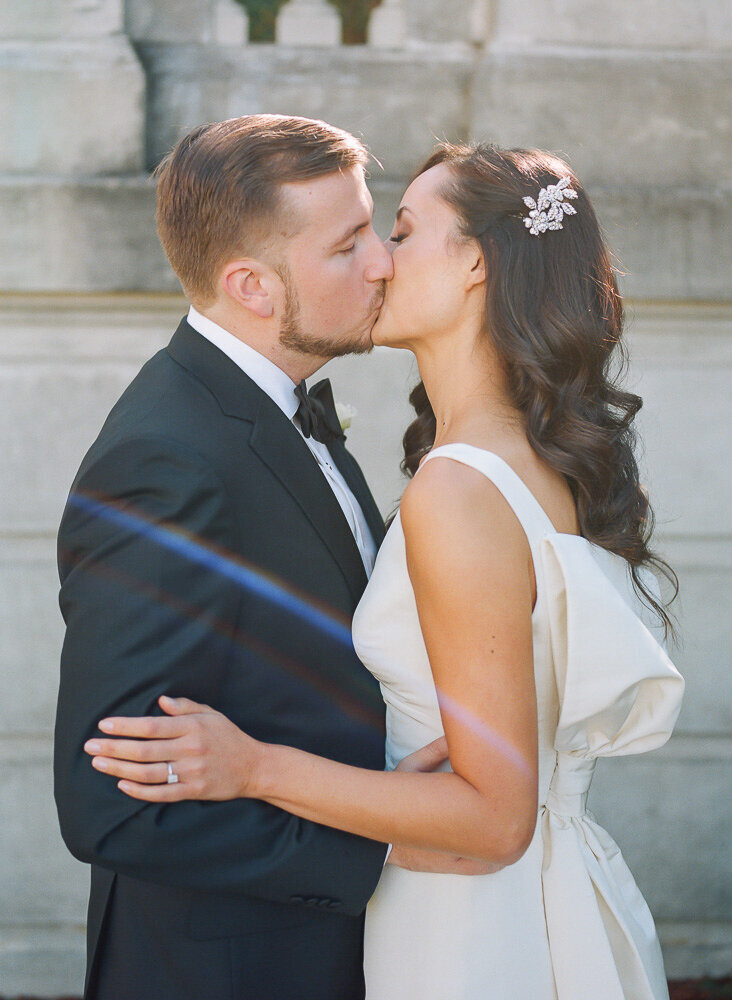 San-Francisco-Wedding-Lyon-street-steps-modern-classic-flood-mansion-the-dejaureguis-erin-and-courtney-photography-0025