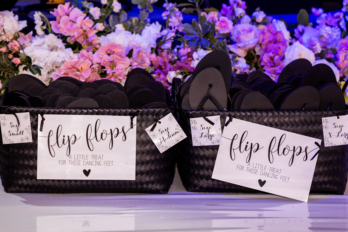 details_552_bob_and_dawndavisphotography