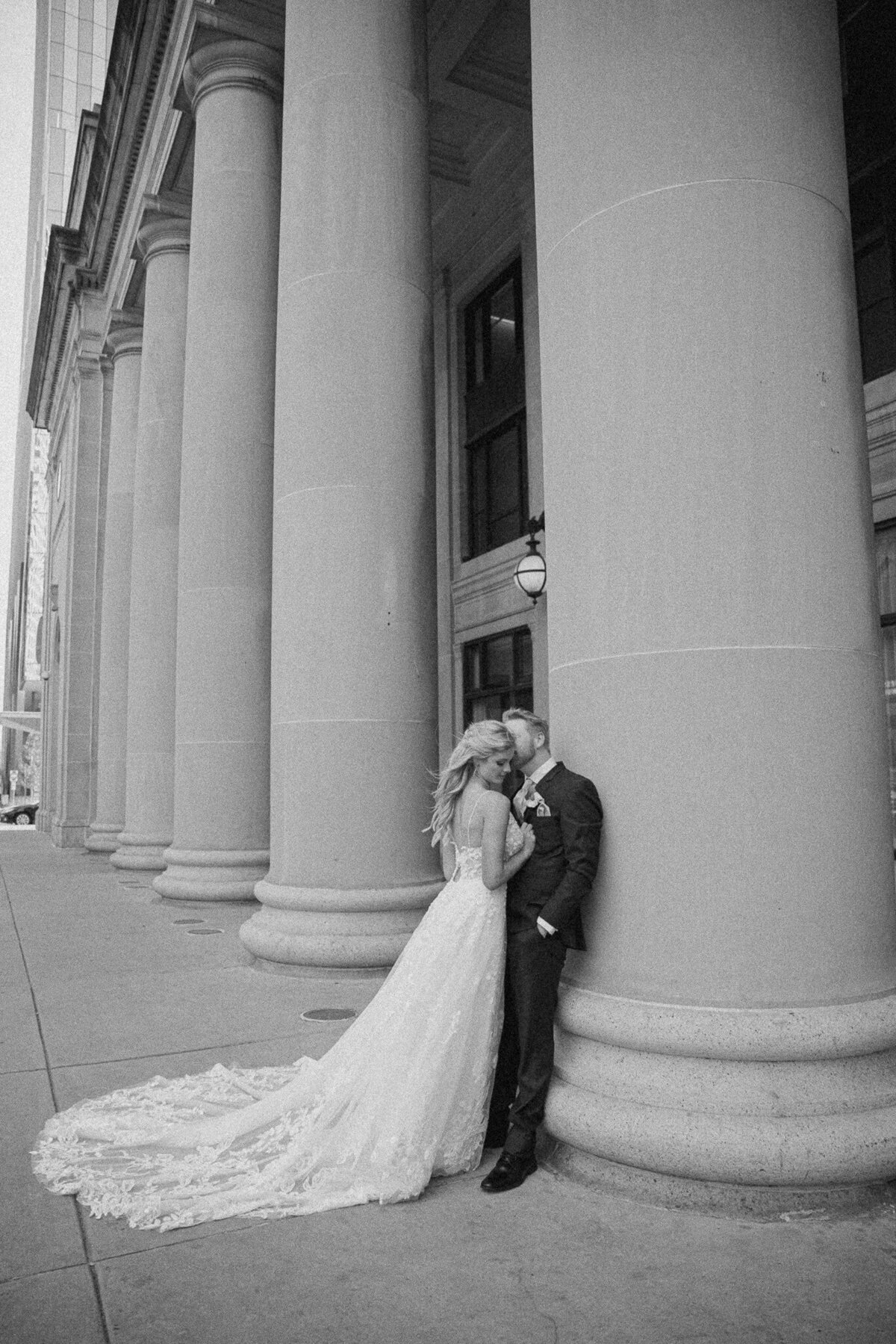 Jack-and-Julia-6.16.2023-Nichole-Babiez-Photography-Chicago-Illinois-wedding-photographer-bridgeport-art-center-downtown-wrigley-building-union-station-couples-wedding-party-portraits-reception-candid-luxury-downtown--60