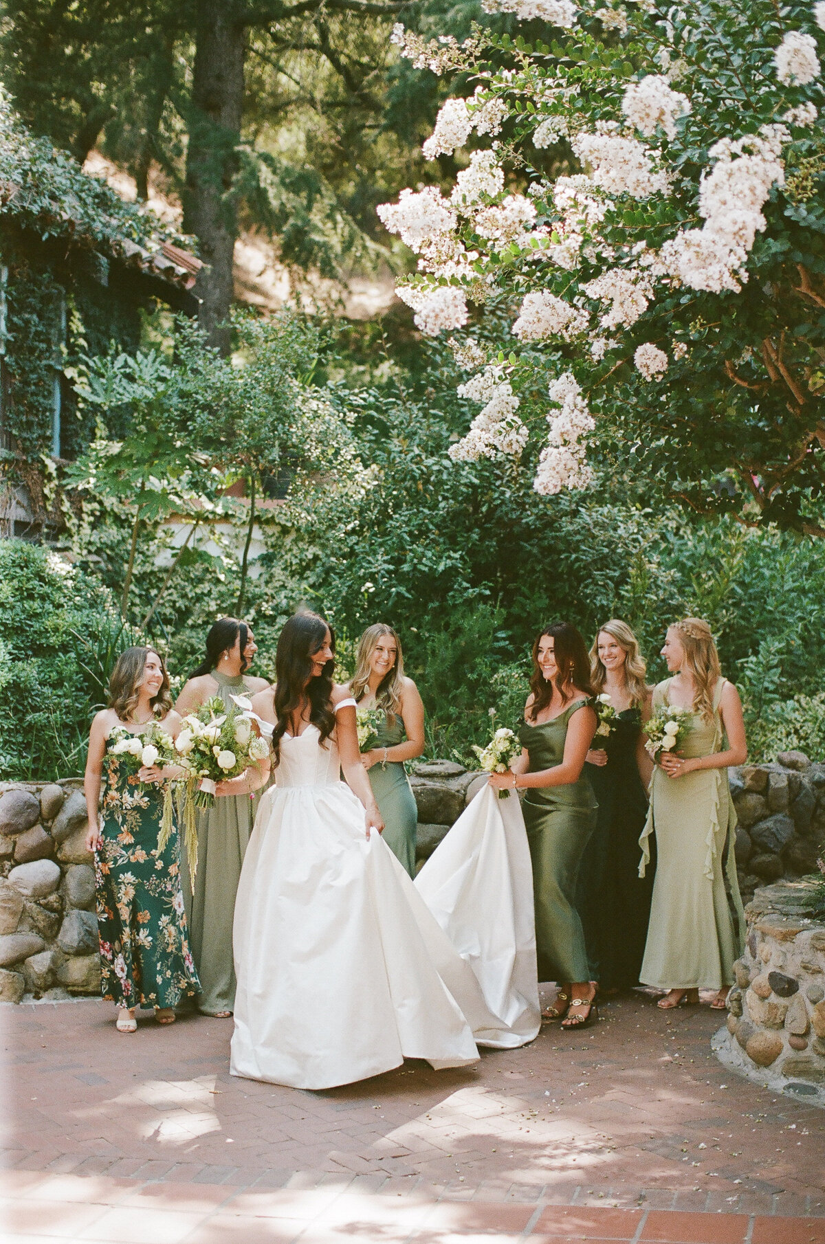 Sunandpeakstudios-RanchoLasLomas-Wedding-Organic-Romantic-KennedyandConnor-157