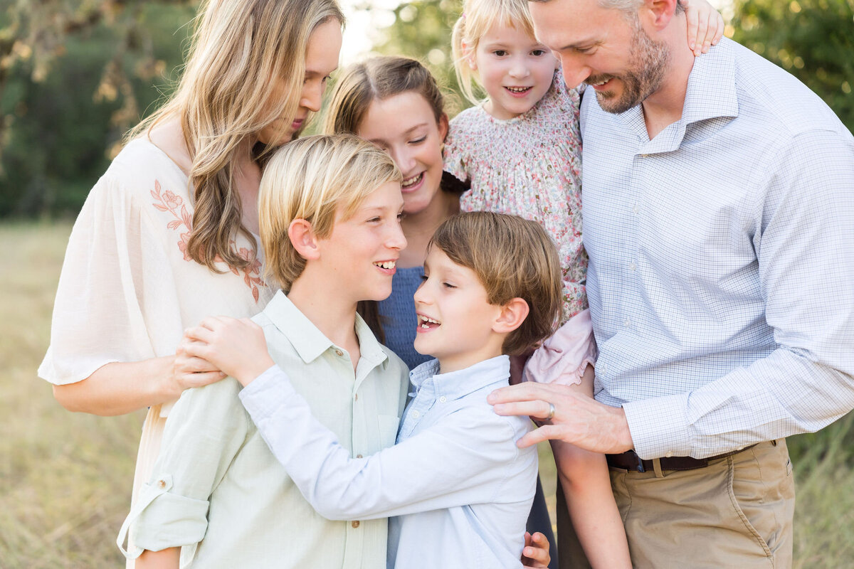 austin-family-photographer-outdoor-session (34)