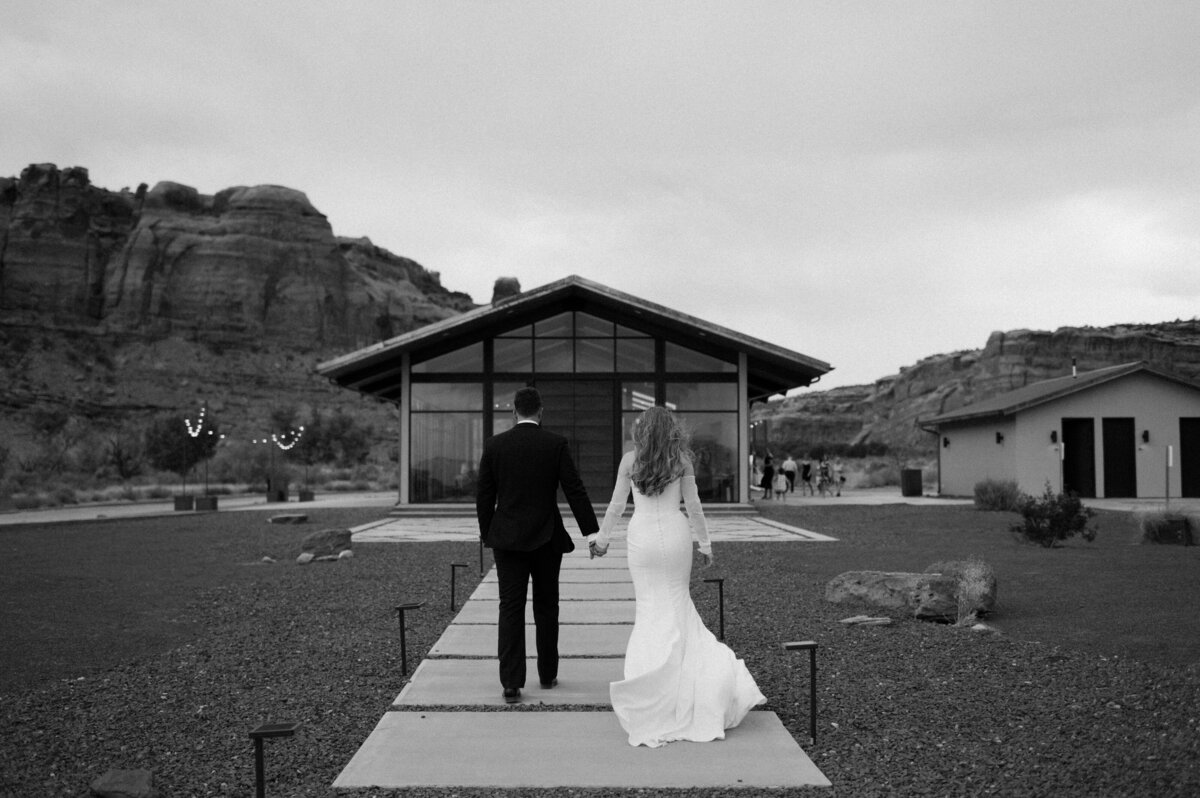 red-earth-moab-utah-wedding2881-Copy1