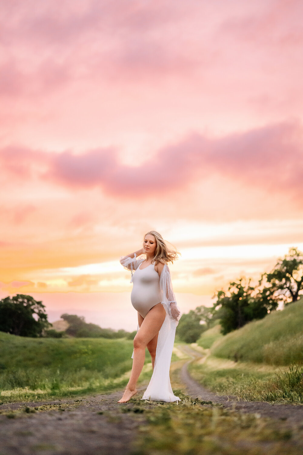 maternity-white-body-suit