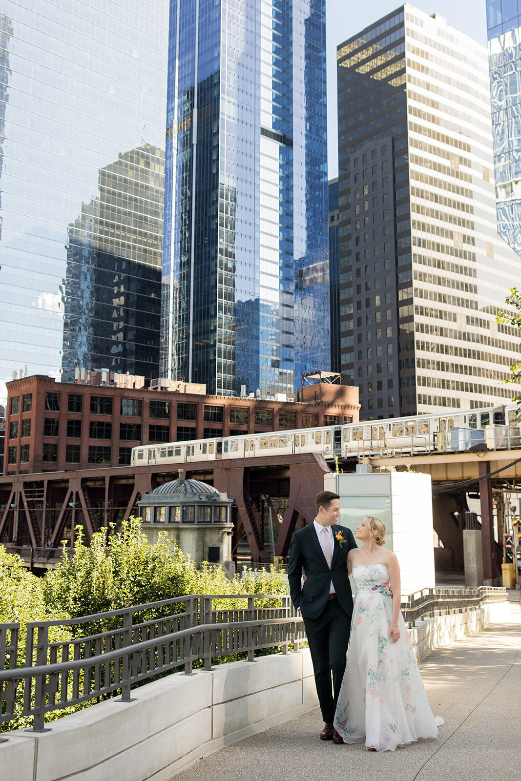 Ed and Aileen Photography Chicago Illinois Digital Film Wedding Engagement Photographers Destination Cafe Brauer15