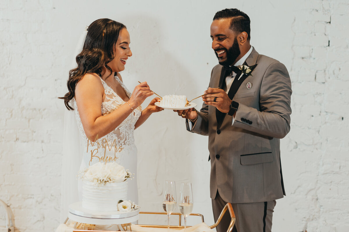 ariel-amir-photo-hotel-haya-elopement-chantilly-chic-celebrations-13