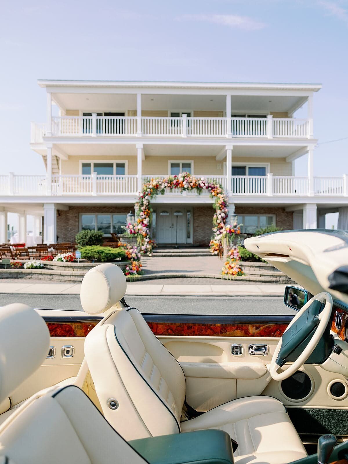 Colorful-tented-Jersey-Shore-beach-wedding11