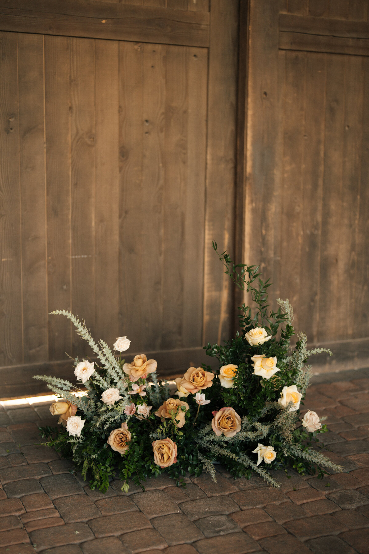 of-the-desert-flor-las-vegas-wedding-florist-lake-las-vegas-sports-club-0012
