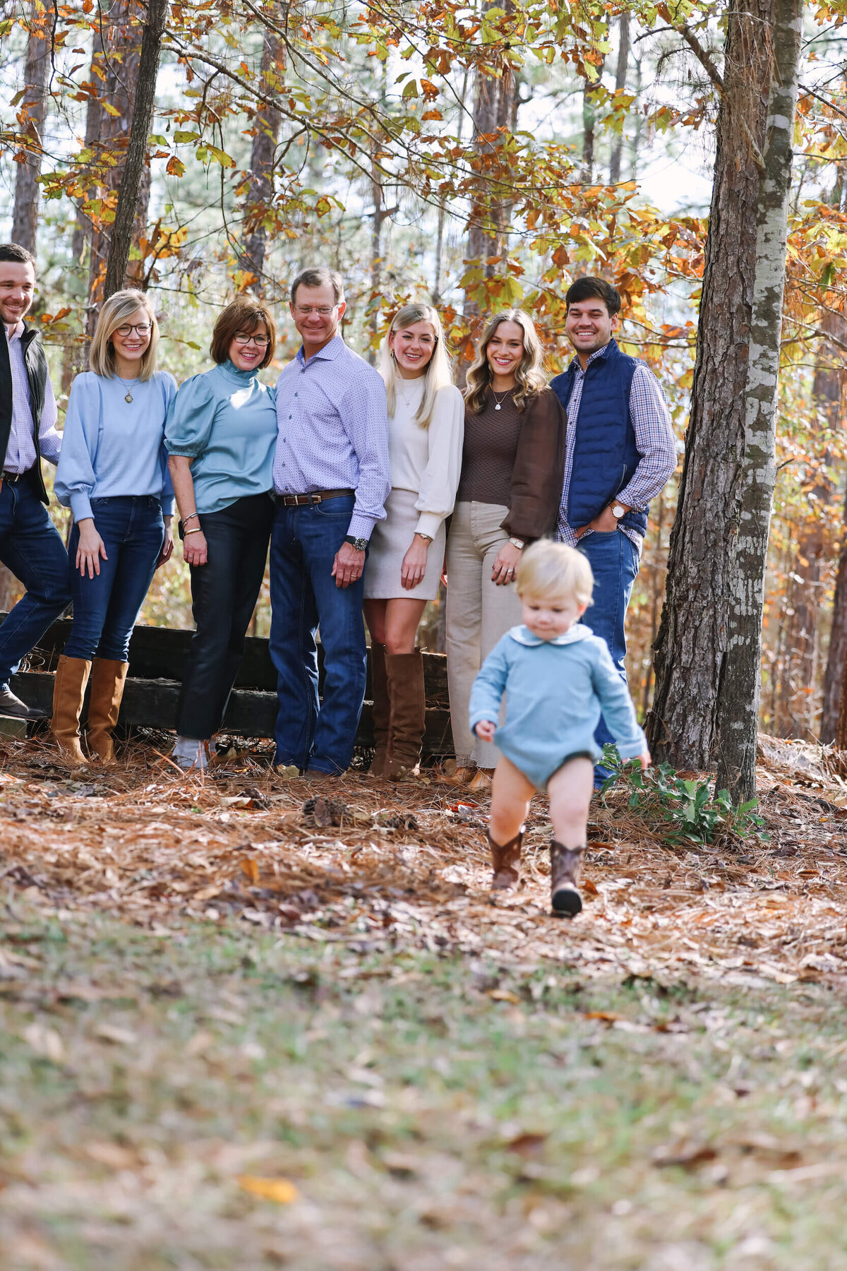 family-posing-in-missouri-woods-2