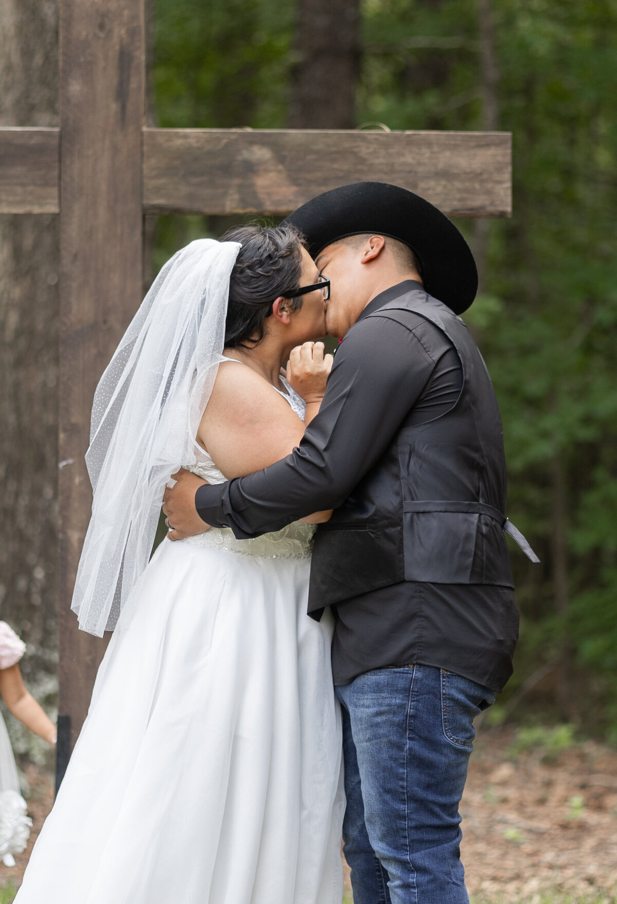 outdoor-wedding-The-Burch-on-27-Amanda-Richardson-Photography