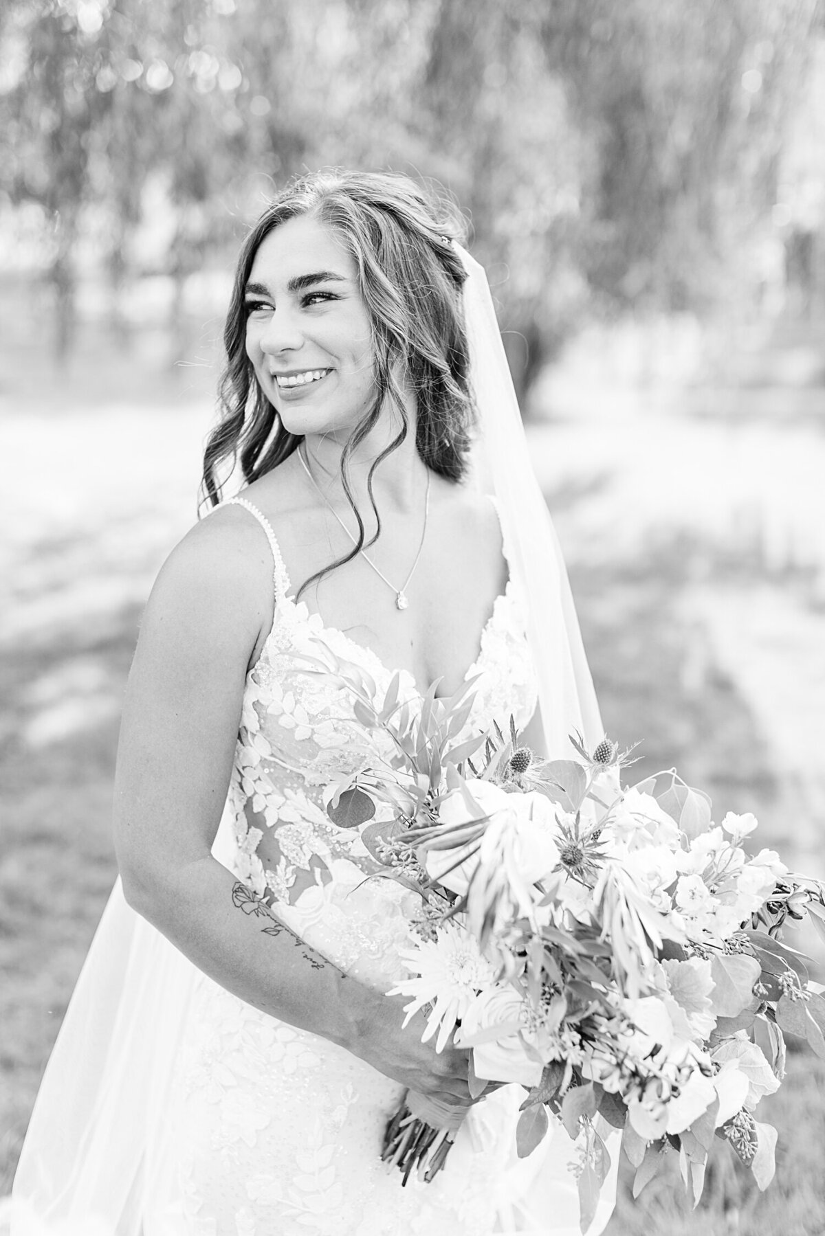 Shady-Elms-Farm-Pittsburgh-blue-green-wedding (35)