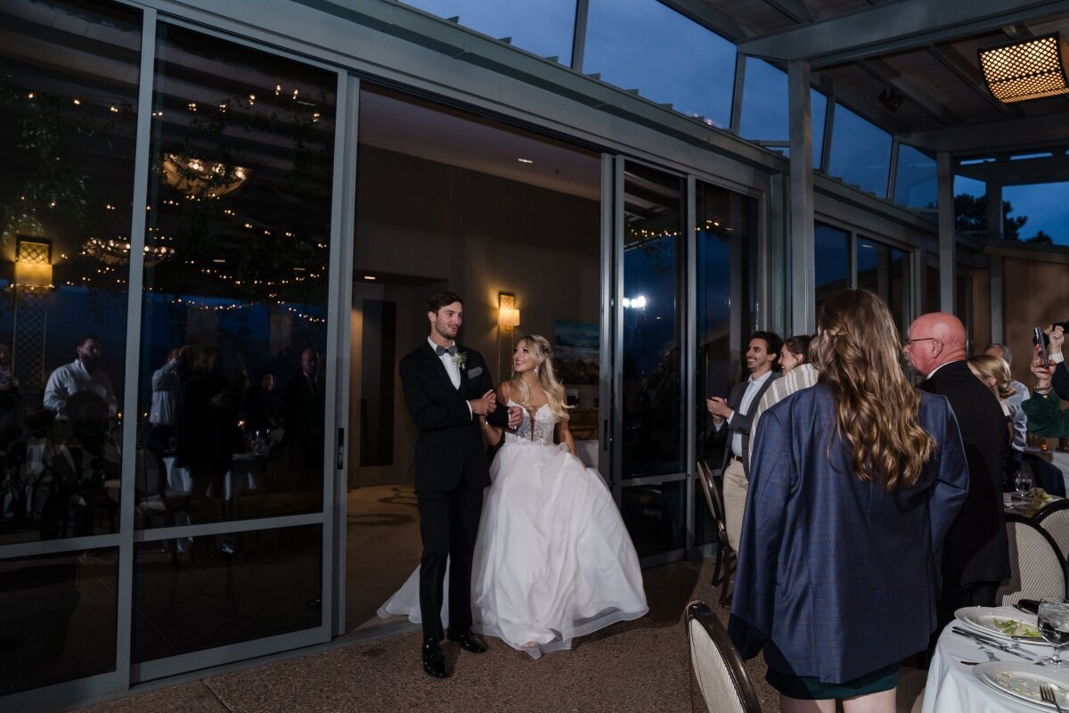 wedding photography at Garden of the Gods Park