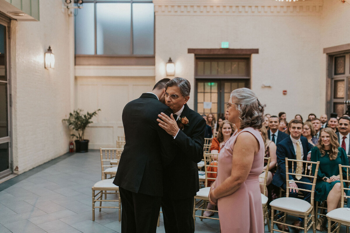 WELLING-FLORES.Wedding.EngineersClub-crmny-36