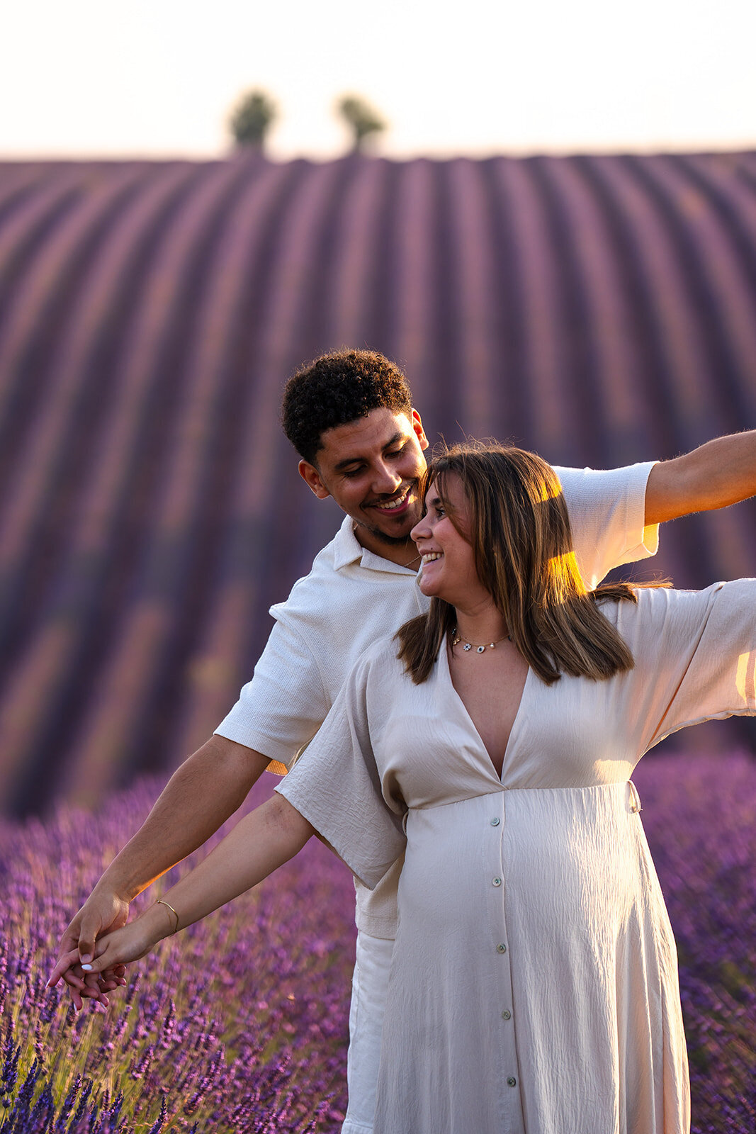 shooting-grossesse-couple-lavandes-provence120