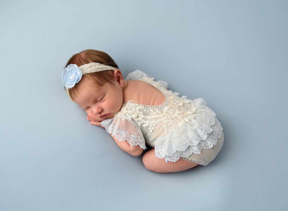 Best-affordable-simplistic-posed-newborn-keller-dfw-baby-newborn-photographer-_3170E