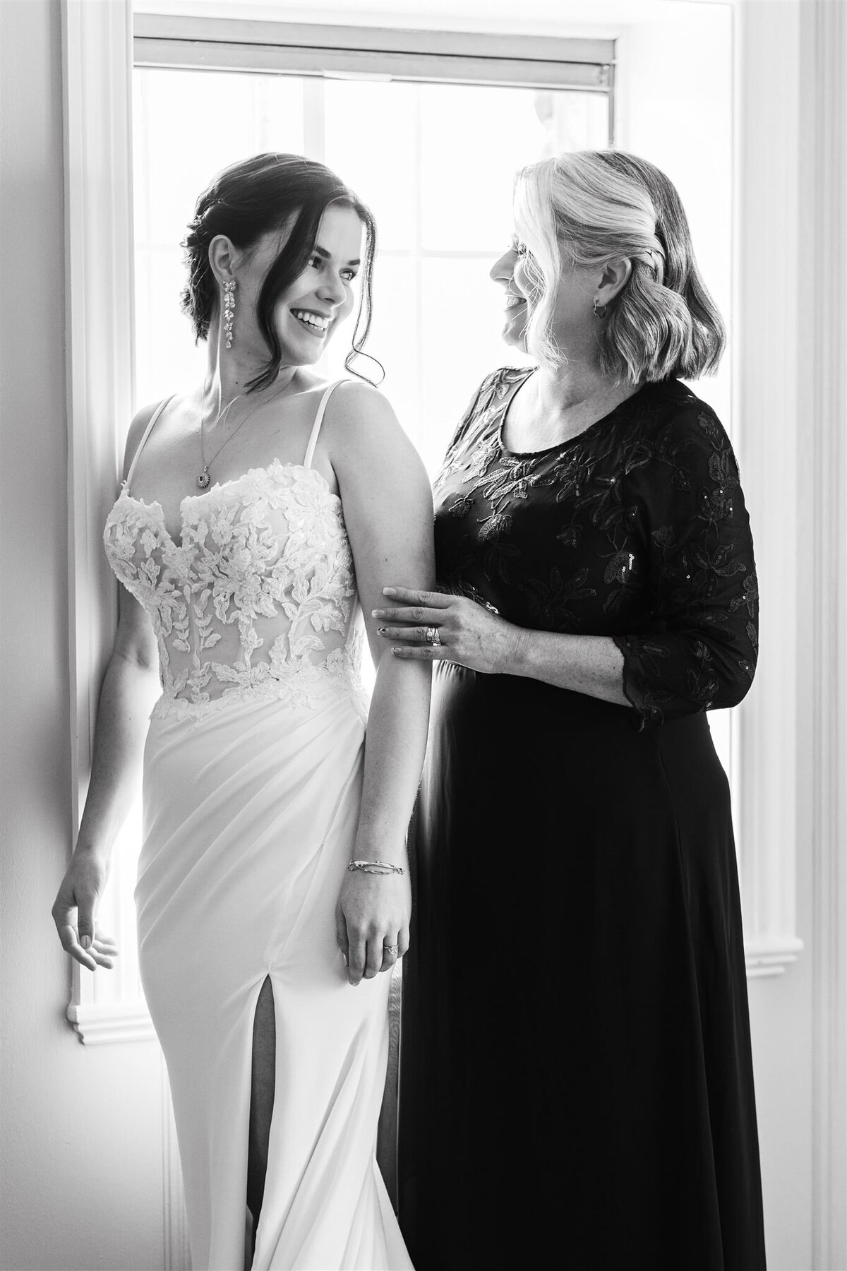 Rebecca & Mike Wedding_1-0443-2_websize