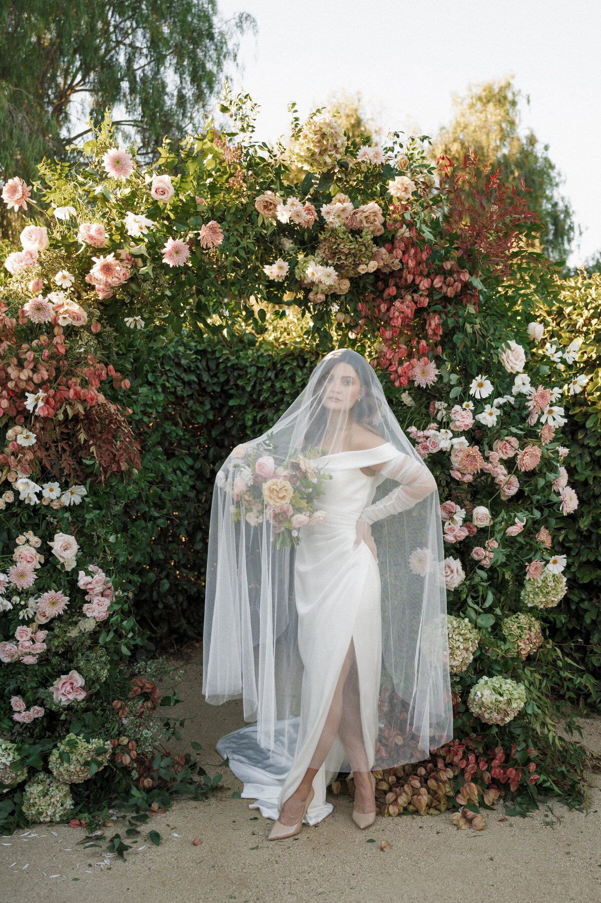 ALYSSALIZARRAGA_THEFLORALCLUBDAY2_STYLEDSHOOT-246