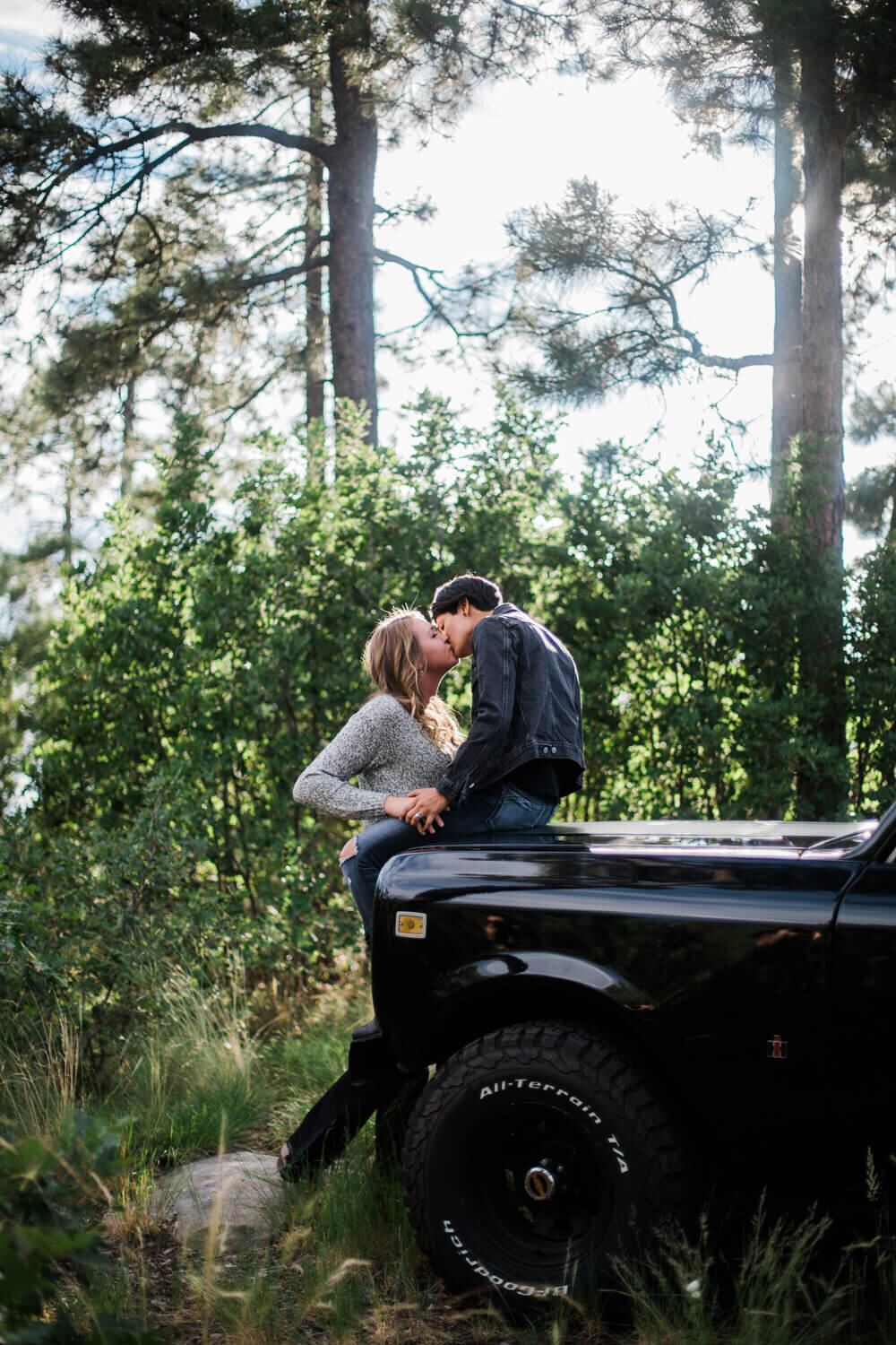 Romantic and Intimate Mountainside Engagement Photo Session in Payson Arizona-8329