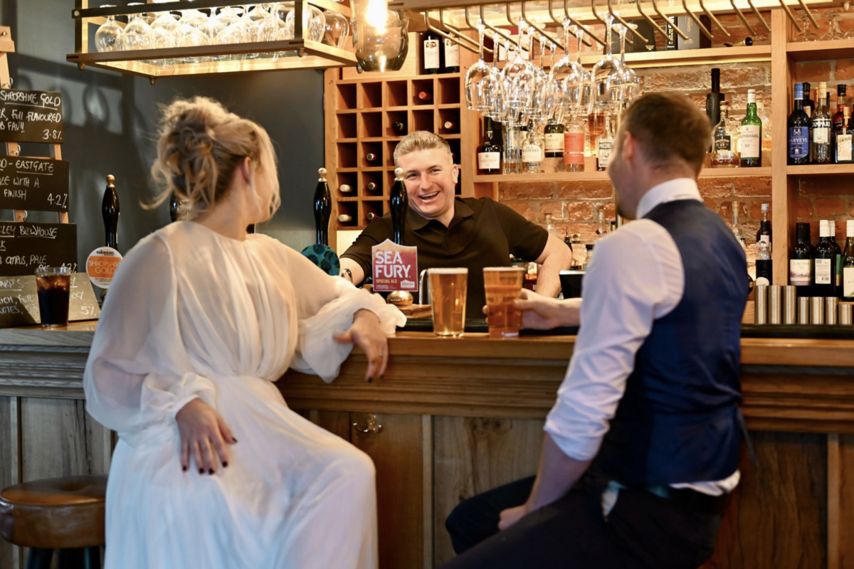 Your wedding day food and drink at the White Lion at Hankelow 1