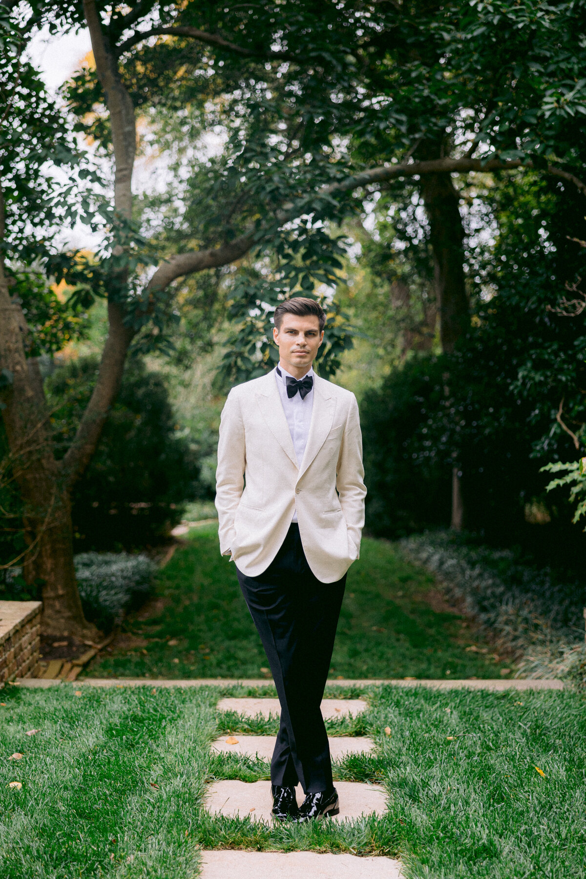 virginia house wedding editorial portraits-58