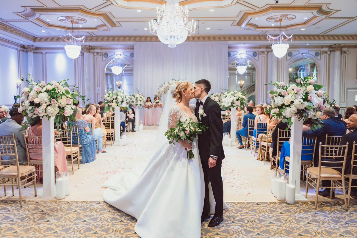 250613-Laura&Alex-Wedding-TheLegacyCastle-PomptonPlains-NJ-Previews-Web-197