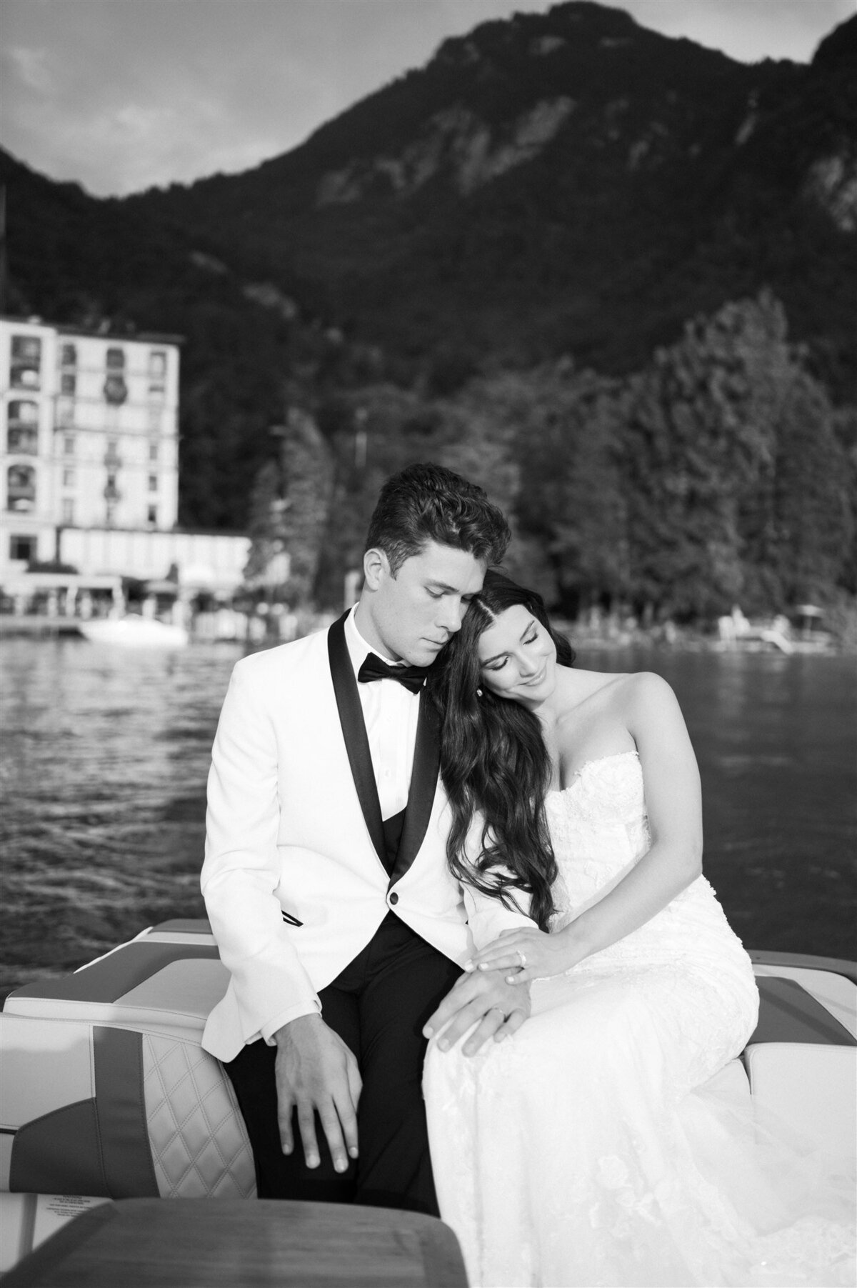 Wedding Photographer St.Charles Hall Switzerland_Youri Claessens Photography (184 of 222)