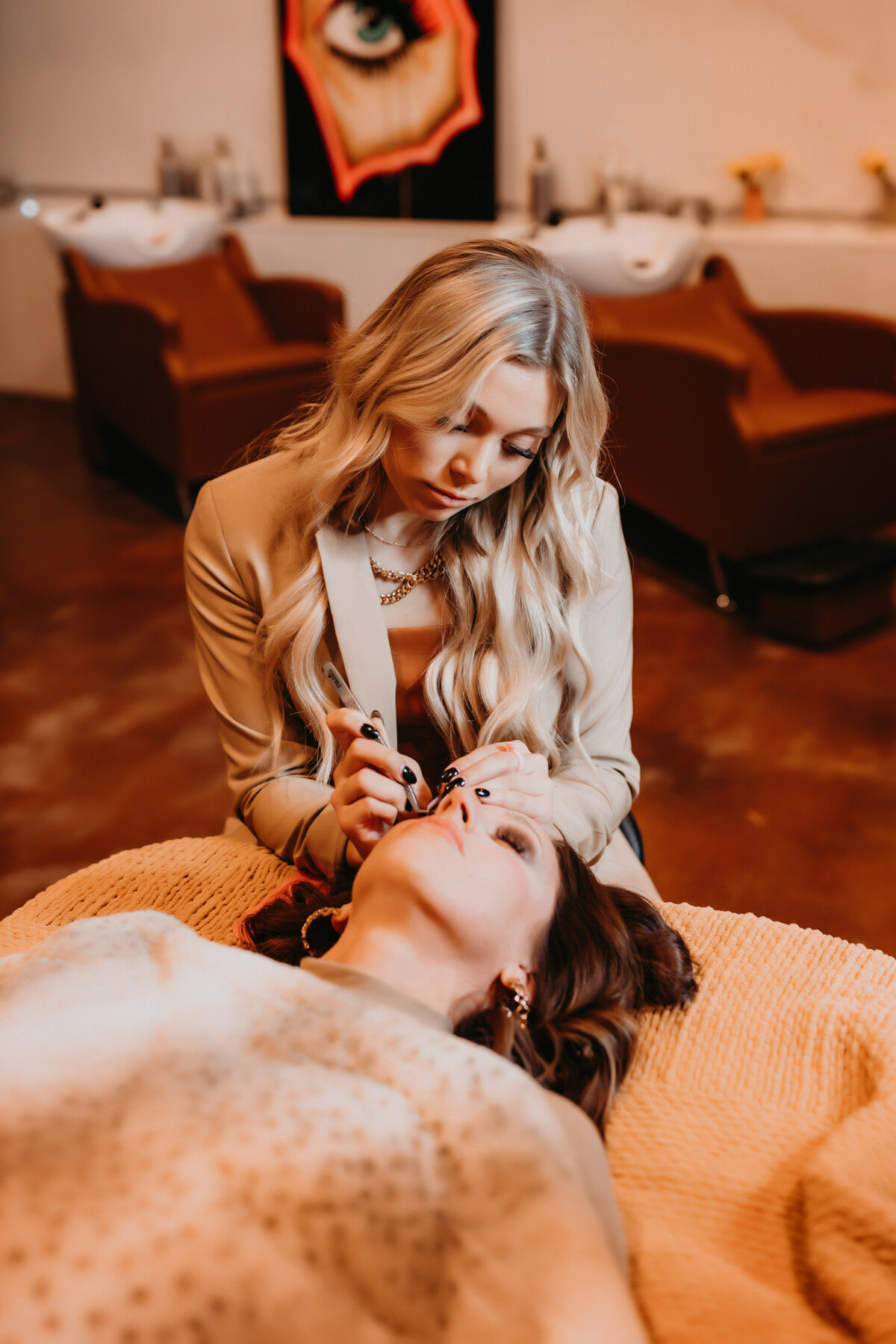 Paragould, Arkansas Blowout Bar and Aveda Facial | Bloom Oasis 62