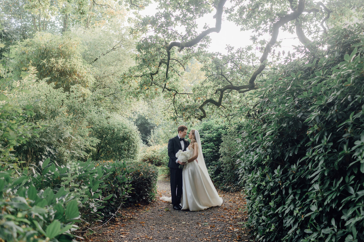 waterford-castle-wedding-photographer-Debi-Peter-59