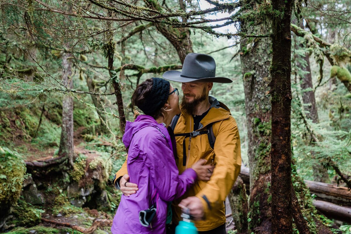 custom-alaska-family-adventure-elopement-photography-package-8348