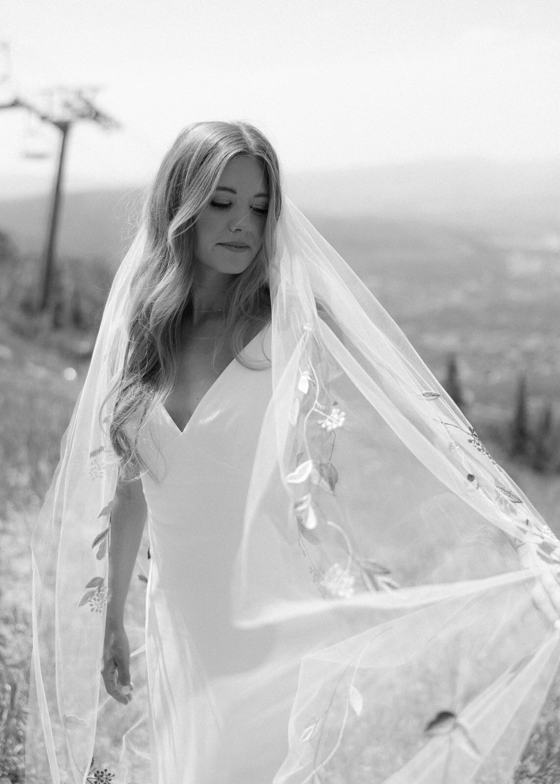 7.13-Hanna-Dan-Lake-Catamount-Steamboat-Wedding-Previews-23