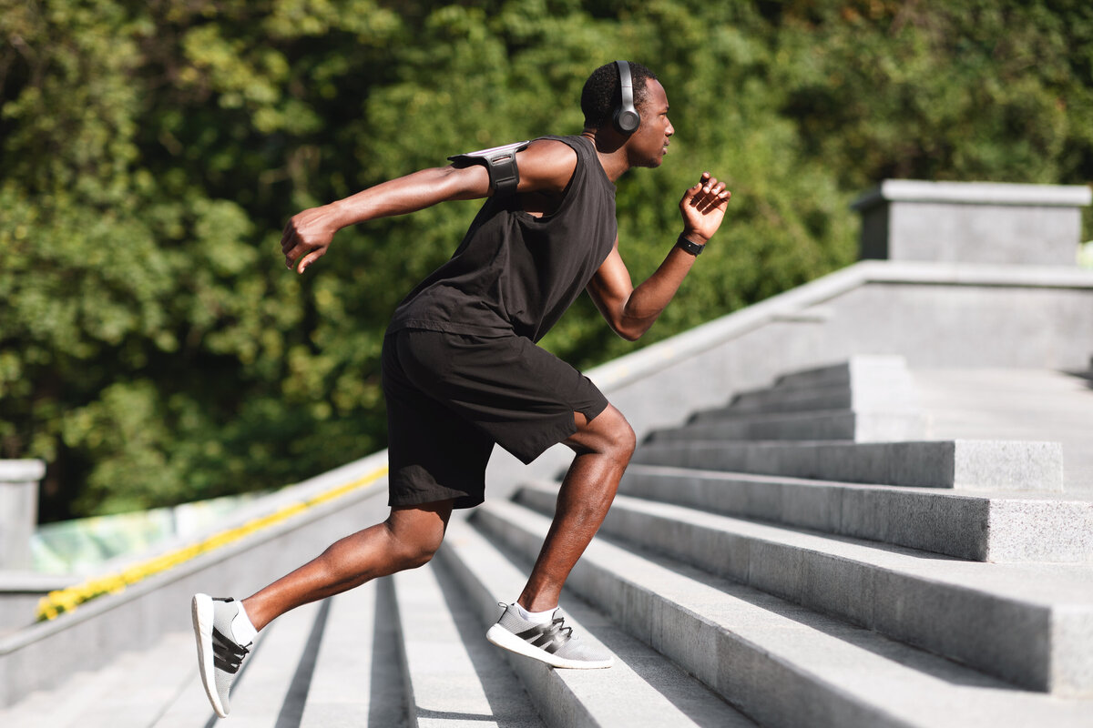 active-lifestyle-sporty-black-male-runner-jogging-2025-03-18-19-01-00-utc