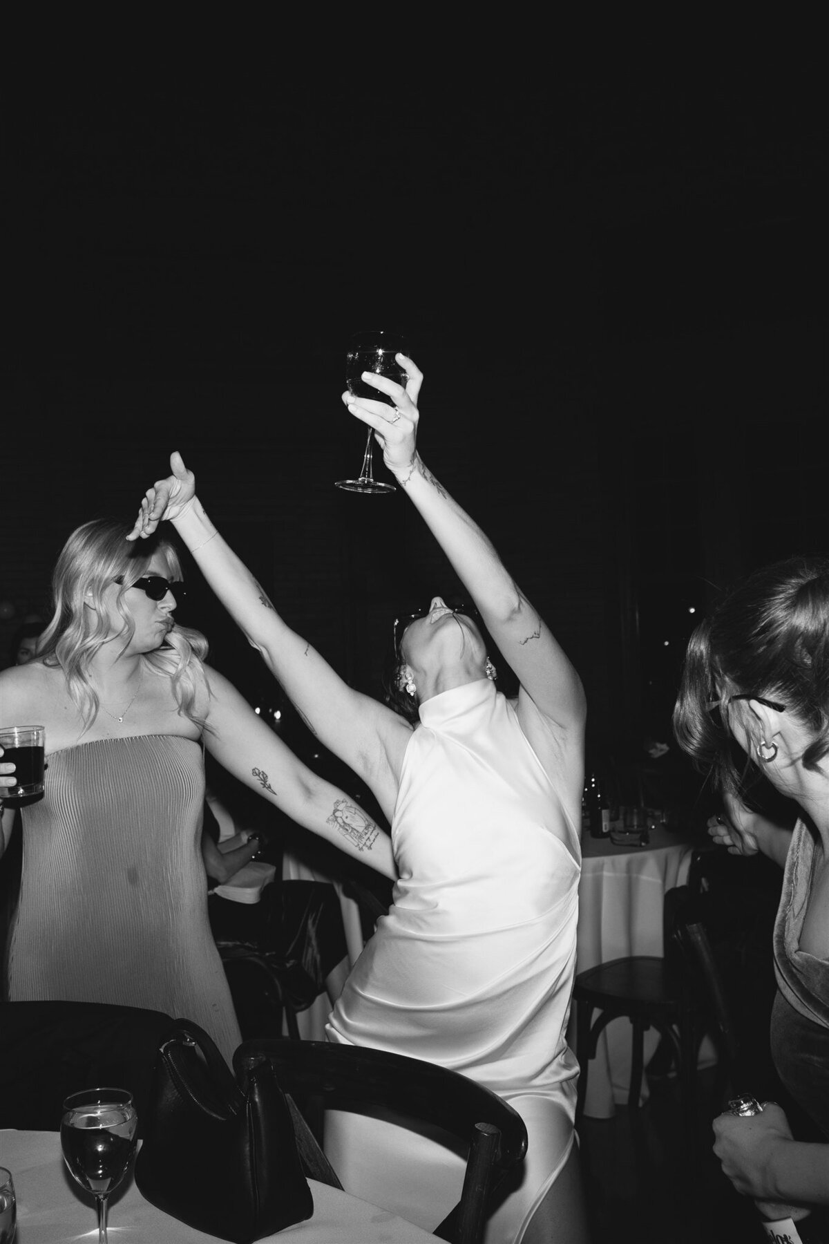 cafe-brauer-fall-wedding-hanna-walkowaik-photography-2083