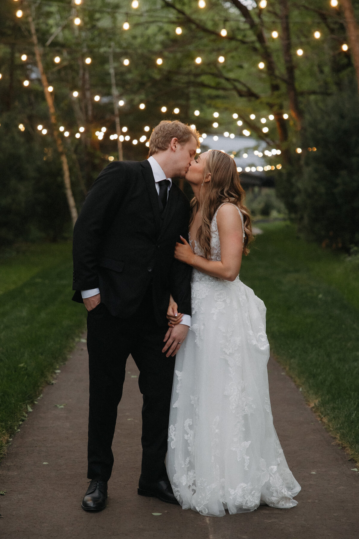 Katelyn and Josiah's Pepin, Wisconsin Wedding Photography-709