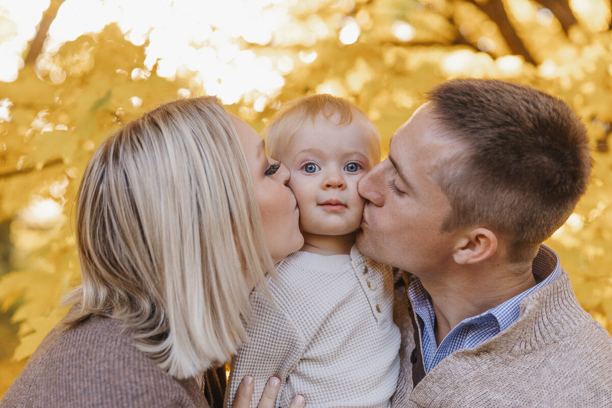 Kansas_City_Newborn_&_Milestone_photographer012324_1