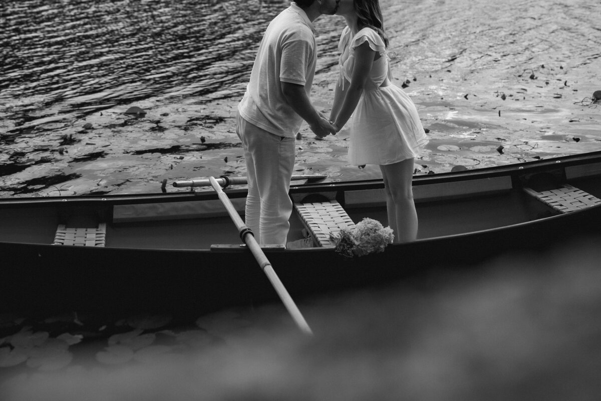 DaveJoceRowBoatEngagementSessionBostonWeddingPhotographer32025-6