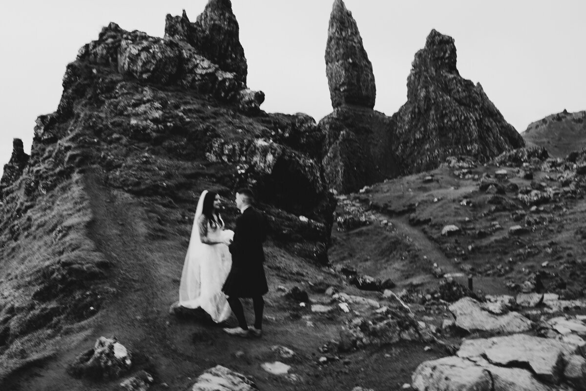 Liminal-Wonderland-Scottish-Skye-Wedding-Photographer015