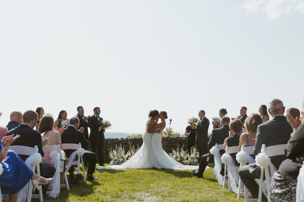 outdoor-same-sex-wedding-21