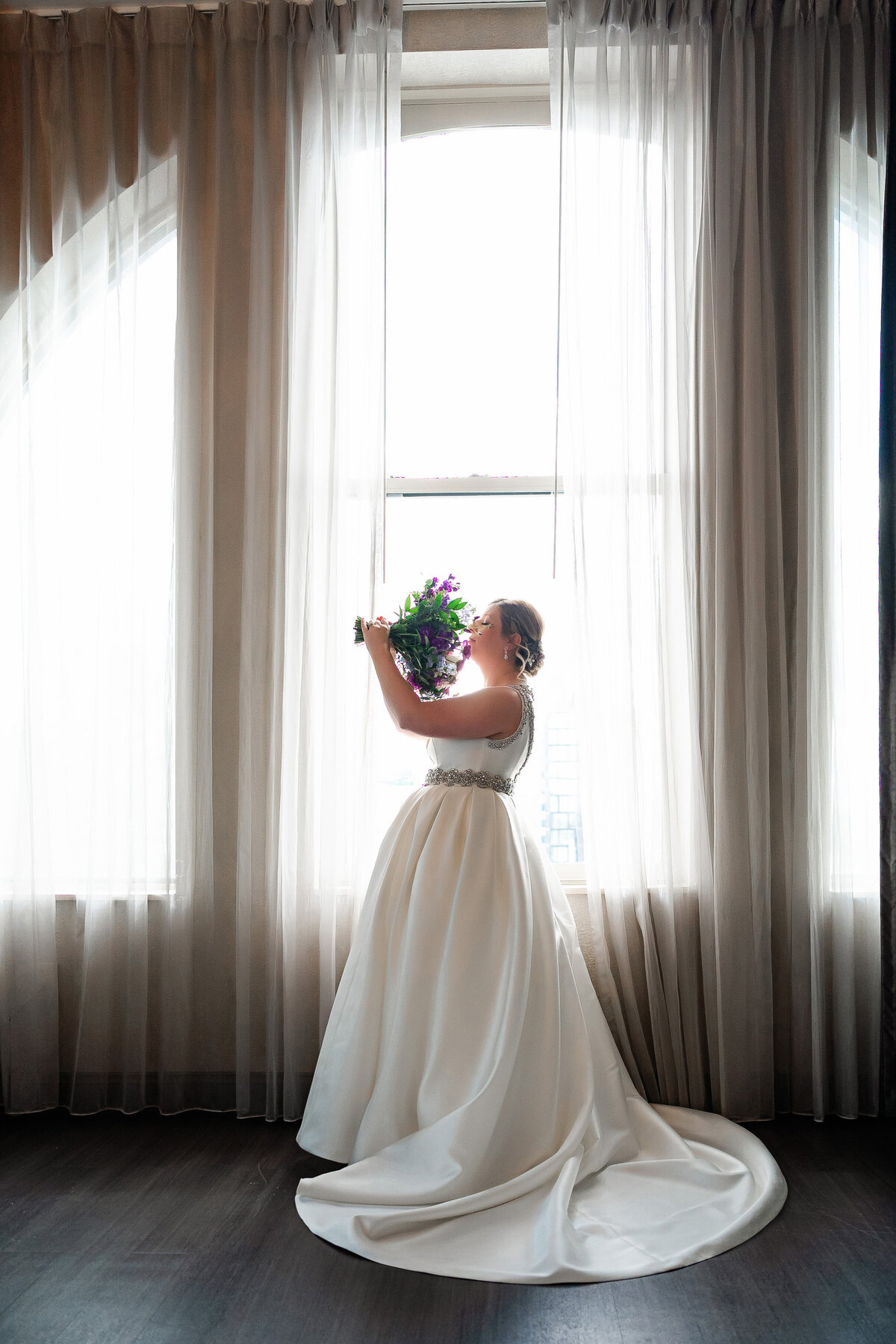 bride in the renaissance suite at the heaven