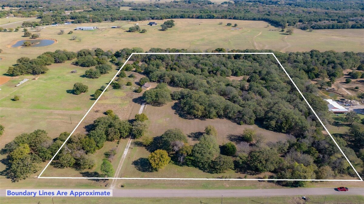 16 acres for sale in the callisburg school district, Collinsville, Texas