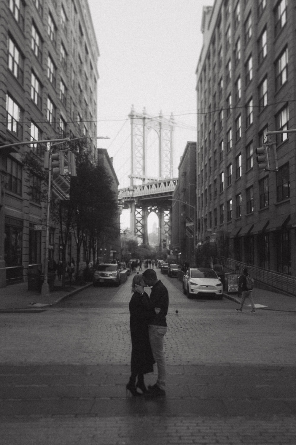 Engagement Photography - Brooklyn - Dumbo - NYC - Morning - Brooklyn Bridge-008