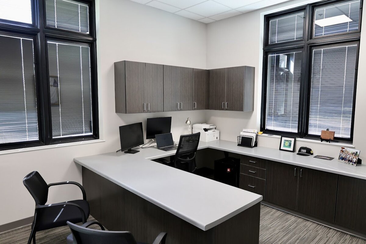 Pella exec office
