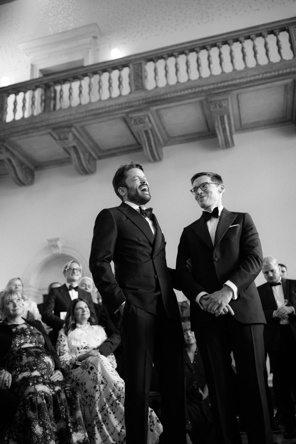 029-REVISED-011EW-ARTISTS-FAVORITES-FINAL220708-170-5