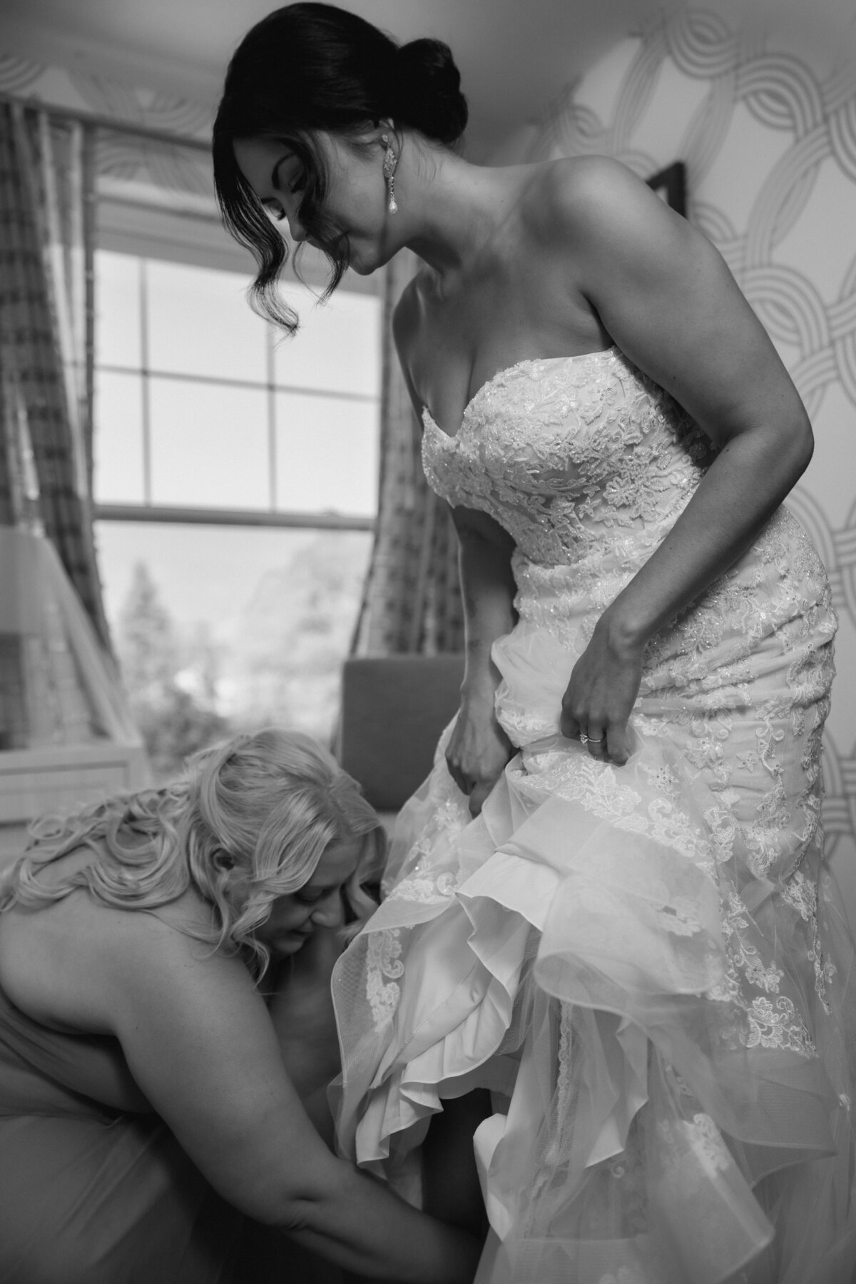 JaclynAustinOceanviewofNahantMassachusettsBostonWeddingPhotographyNewEnglandWeddingPhotographerTruetoColorCinematicEditorialDocumentaryWeddingPhotos20252-57