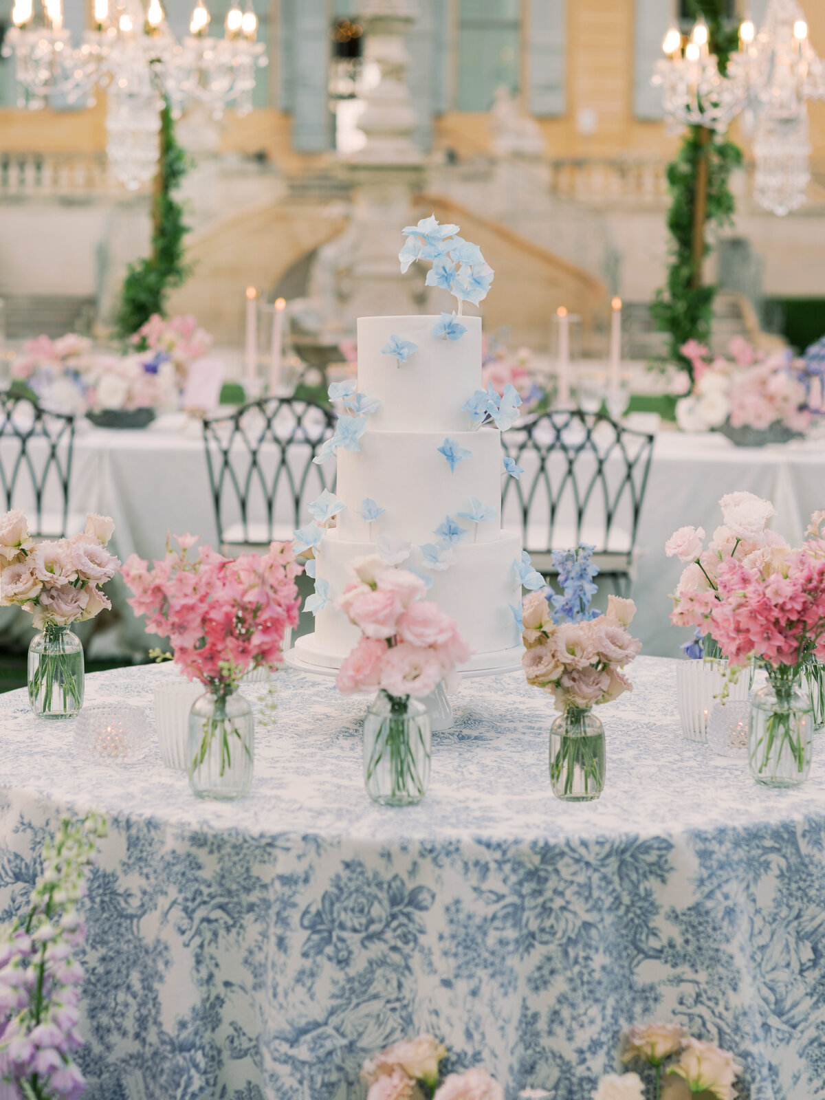 Jennifer Fox Weddings American wedding planning & design agency in Provence, crafting luxury weddings at Château de Fonscolombe sophieeptonphotographyjordynrichardwedpreview-127