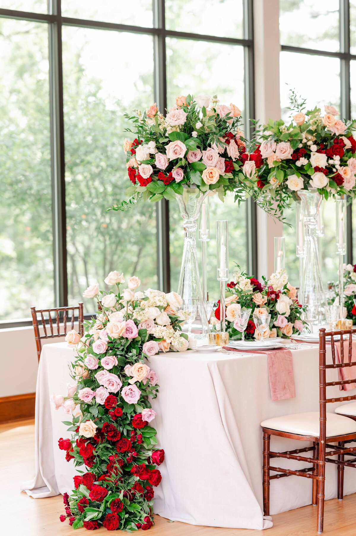 toledo-ohio-wedding-floral-installation