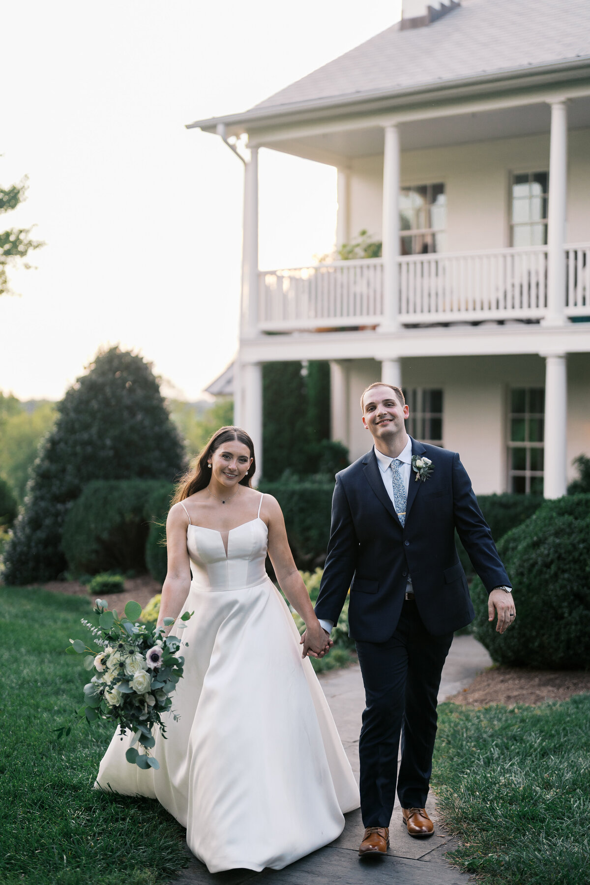 GlenEllenFarmWeddingPhotographer_DC_NY_WeddingPhotographerJenniferFern-33