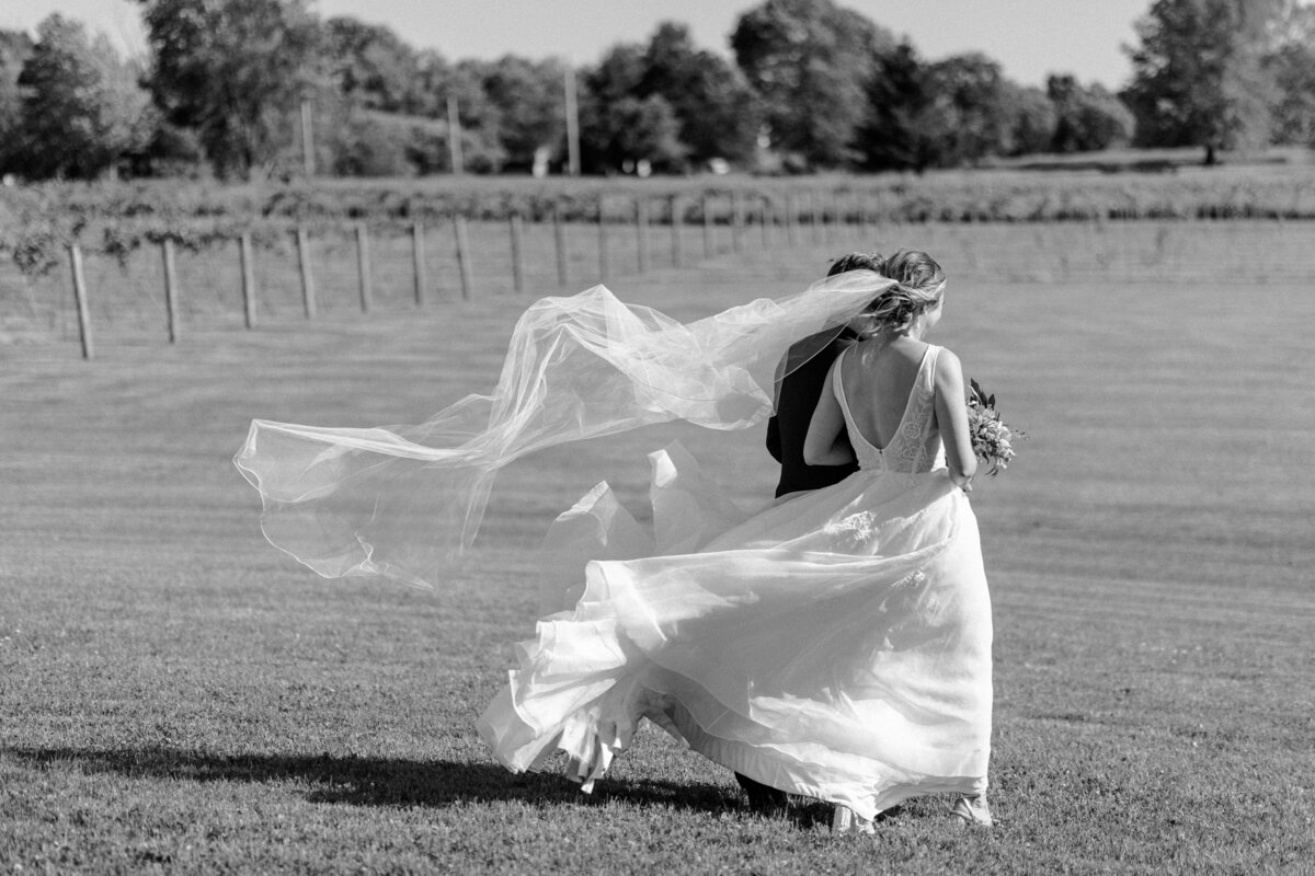 vermont-wedding-photographercourtneyandlucas-374